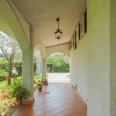 Bernardini By Interhome Cinquale