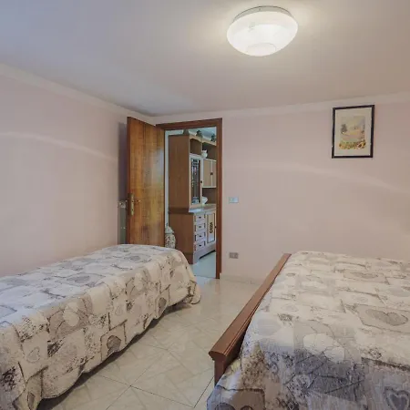 Bernardini By Interhome * צ'ינקואלה