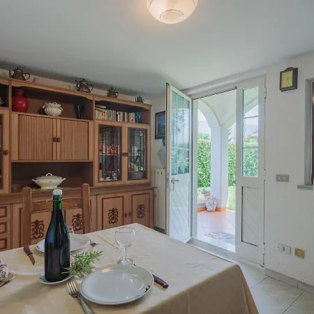 Bernardini By Interhome Cinquale
